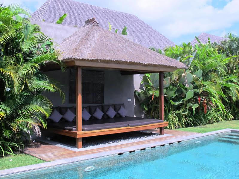 Villa Chocolat Seminyak Exteriör bild