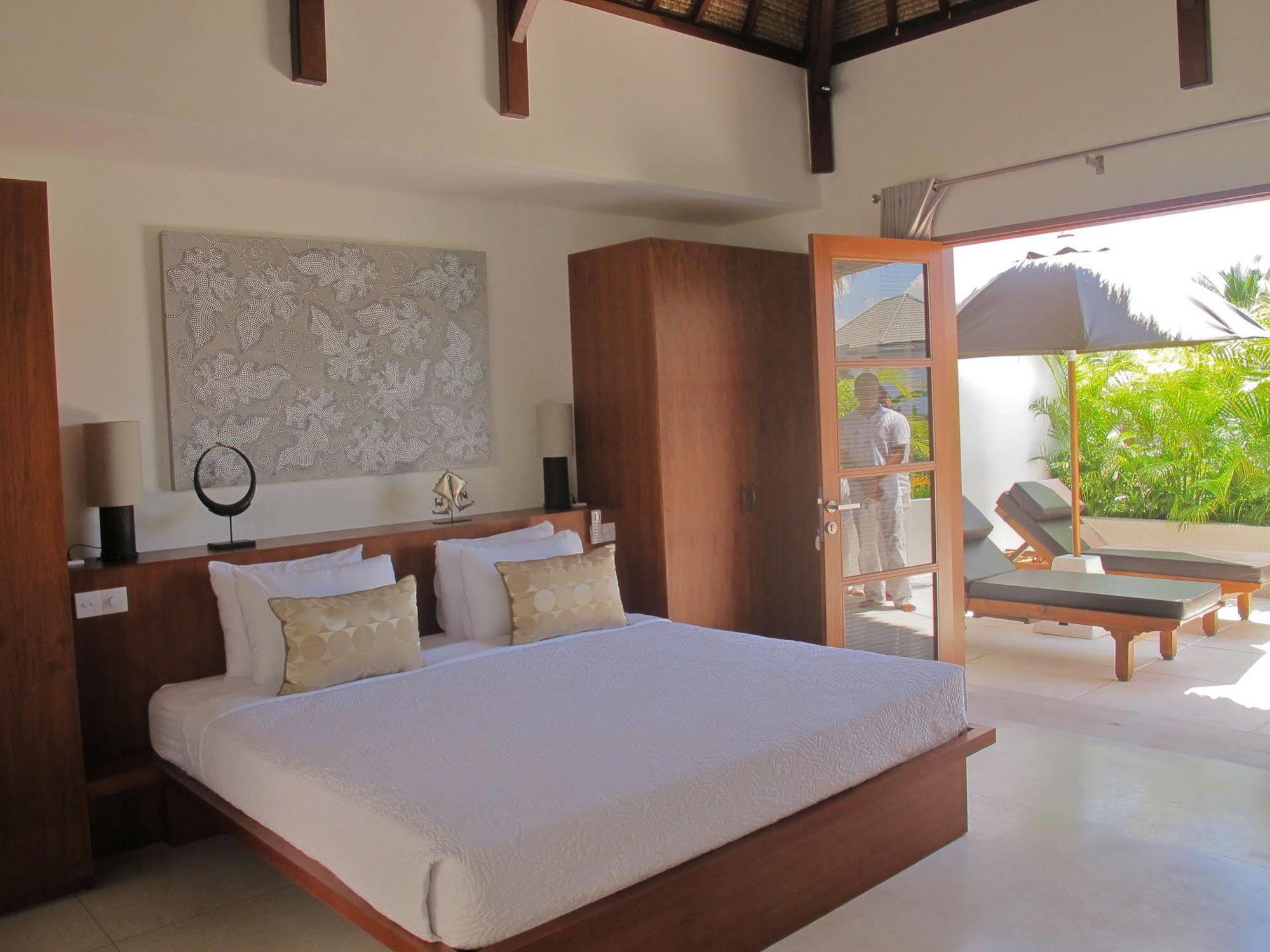 Villa Chocolat Seminyak Exteriör bild