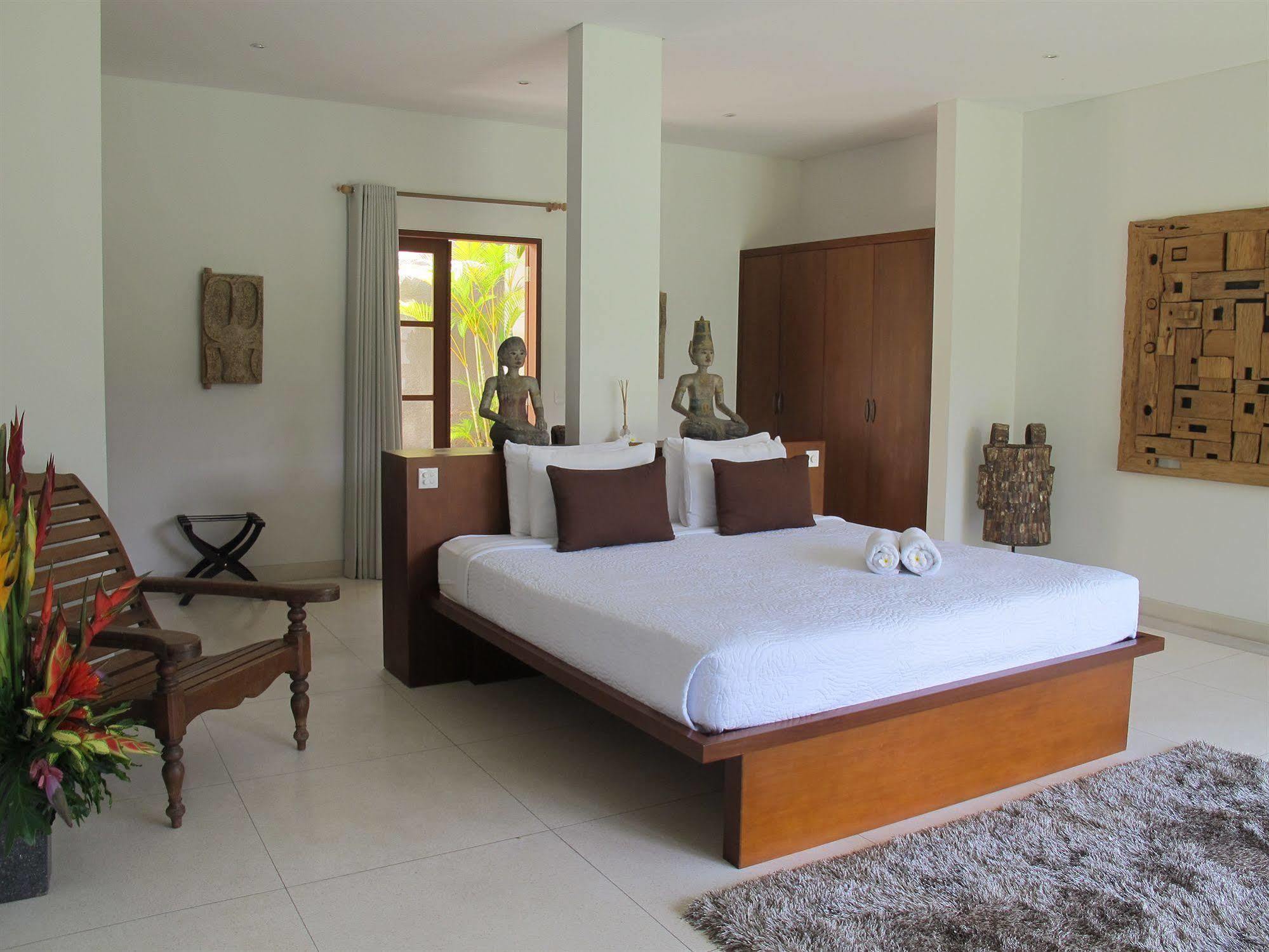 Villa Chocolat Seminyak Exteriör bild