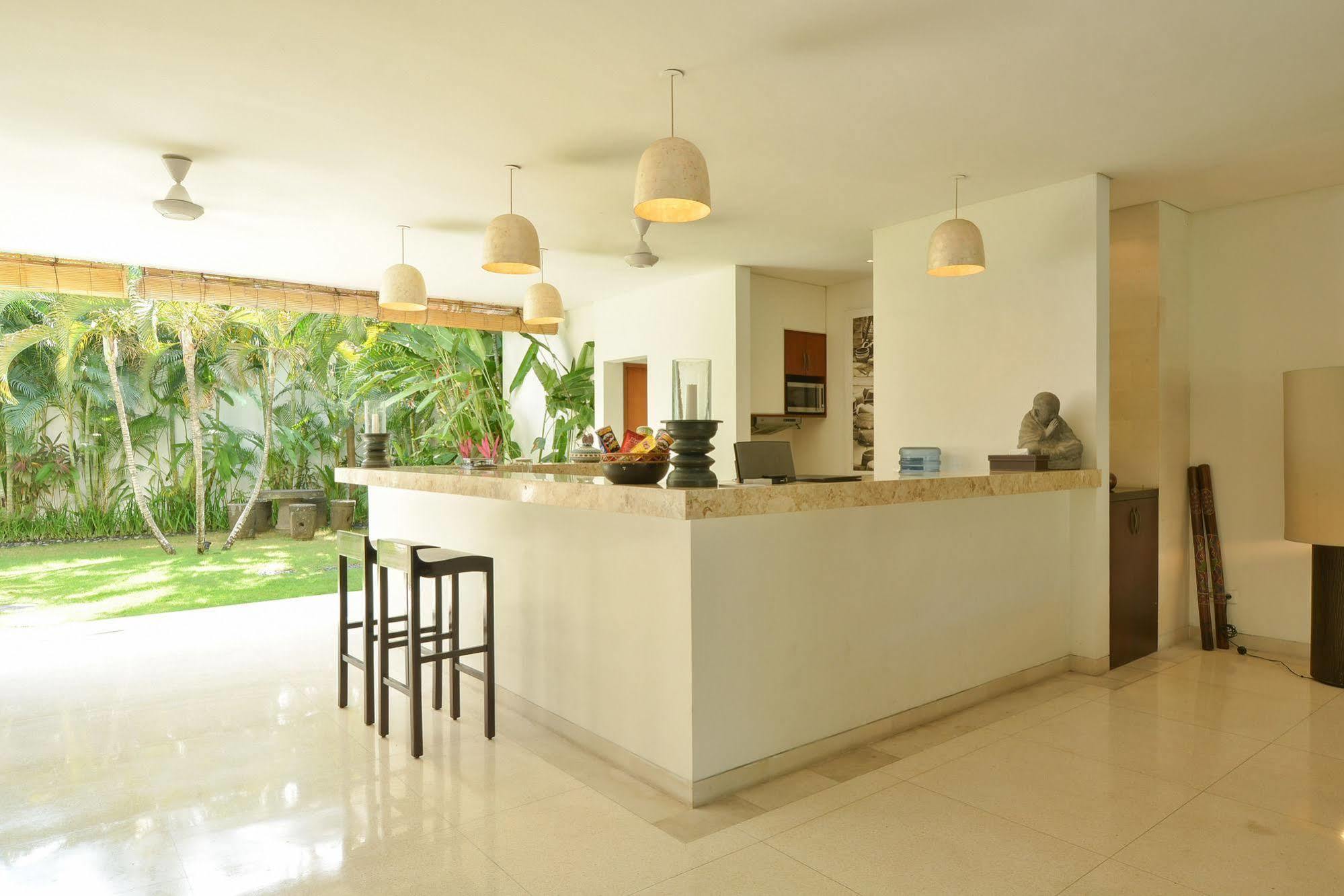Villa Chocolat Seminyak Exteriör bild