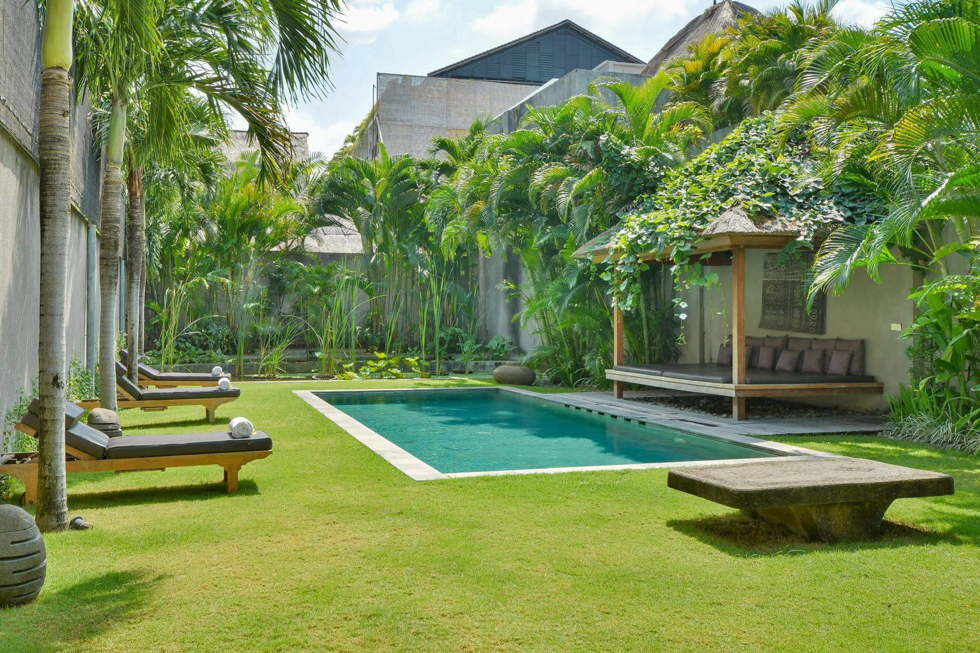 Villa Chocolat Seminyak Exteriör bild