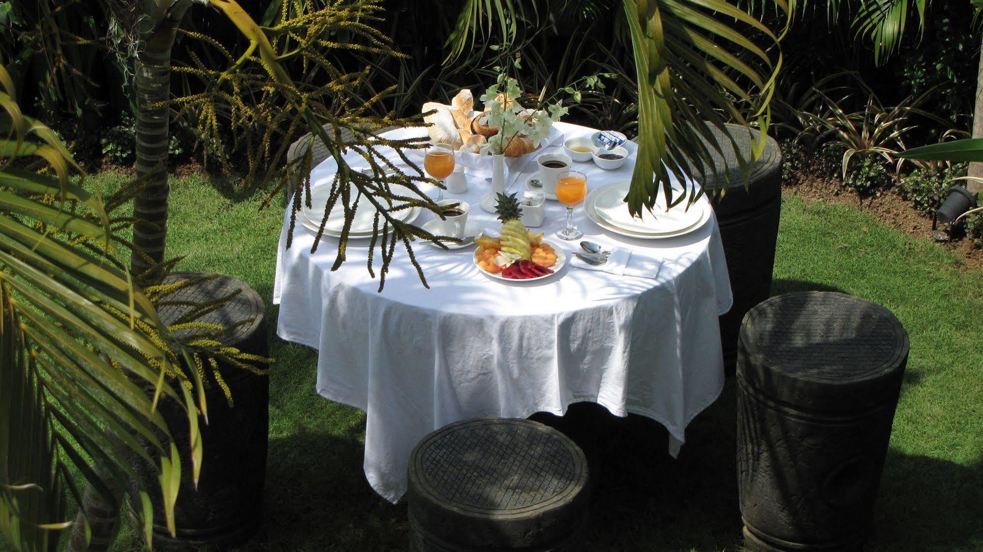 Villa Chocolat Seminyak Exteriör bild